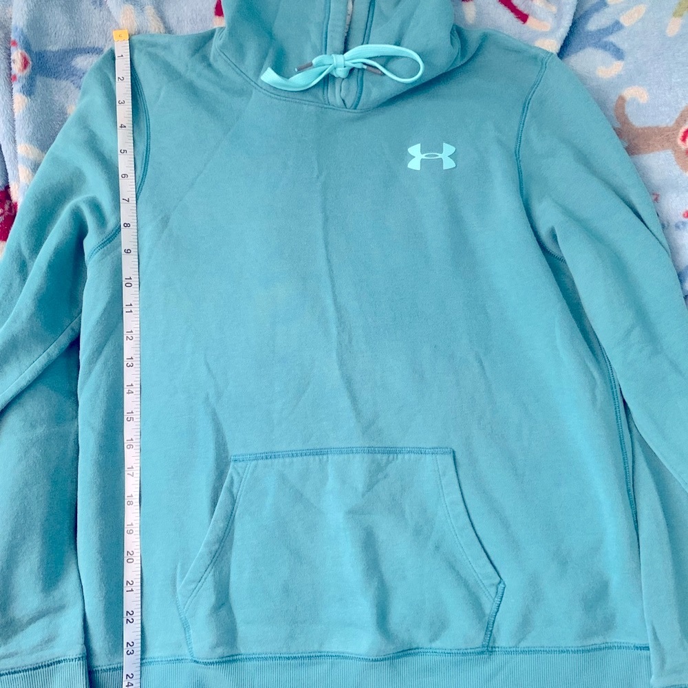3/$20 (XL) Under Armour hoodie